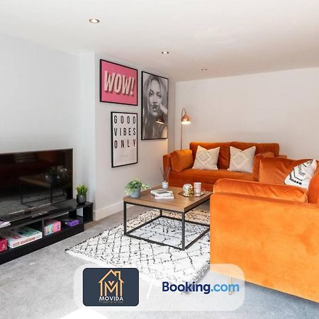 Stylish Two Bed Town Centre Apartment By Movida Property Group Short Lets & Serviced Accommodation With Parking Harrogate Exterior foto