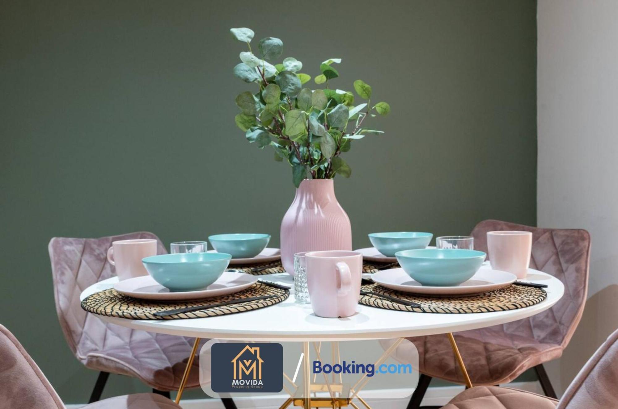 Stylish Two Bed Town Centre Apartment By Movida Property Group Short Lets & Serviced Accommodation With Parking Harrogate Exterior foto