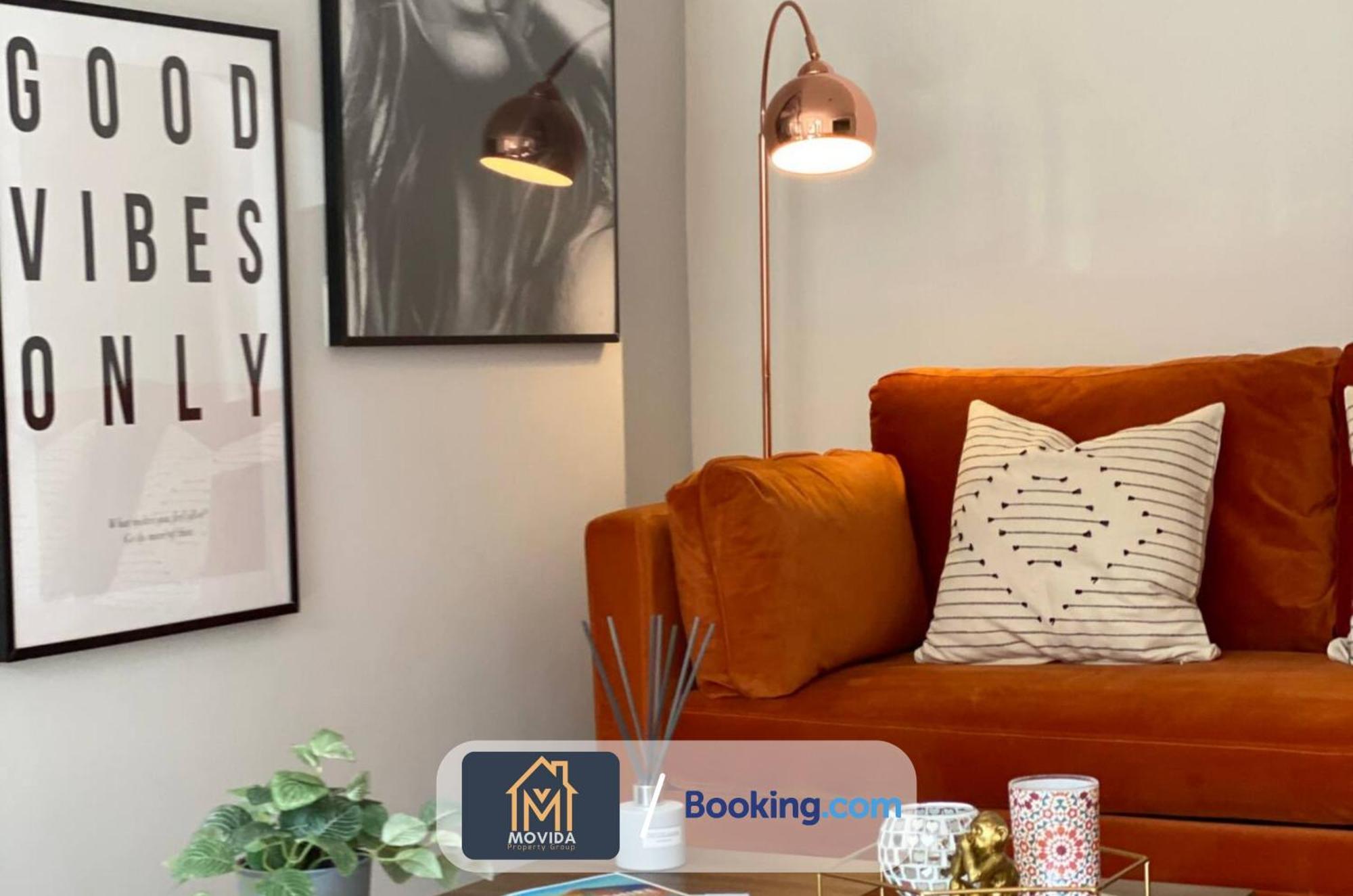 Stylish Two Bed Town Centre Apartment By Movida Property Group Short Lets & Serviced Accommodation With Parking Harrogate Exterior foto